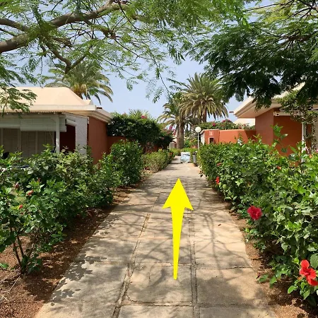 בית נופש Flamboyant Tree Garden